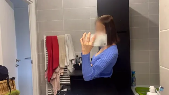 Anouk, 21