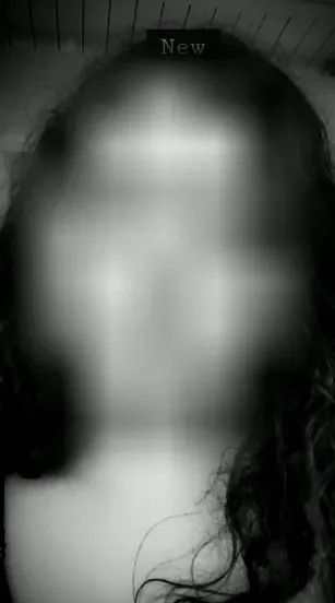 Chaima, 21