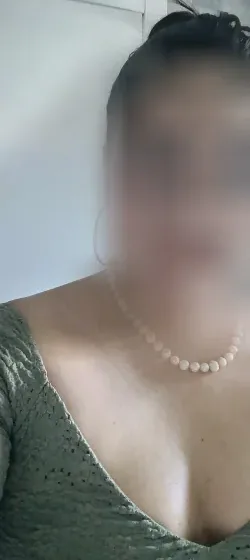 Demi, 39