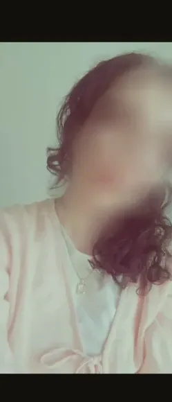Eva, 27