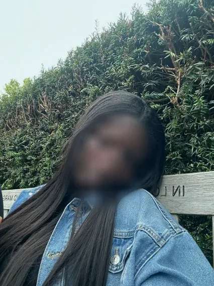 Fleur, 26