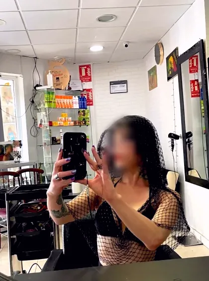 Hajar, 33