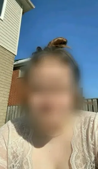 Hannah, 37
