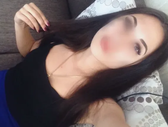Lauren, 34