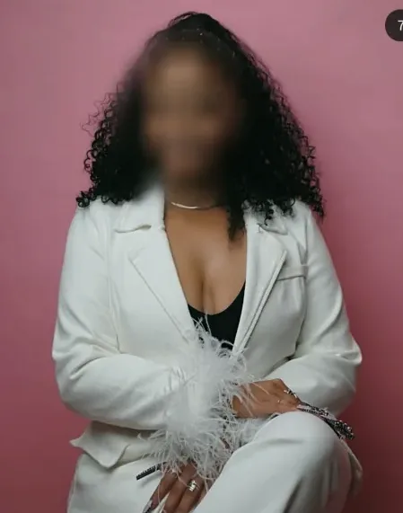Linda, 39