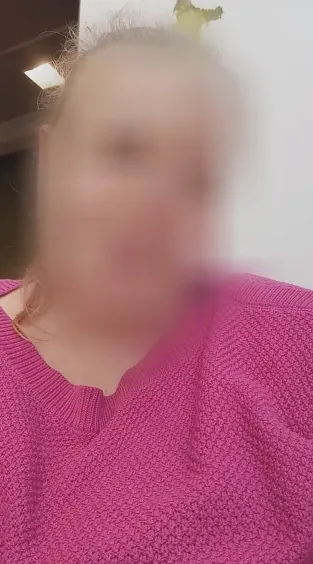 Nathalie, 37