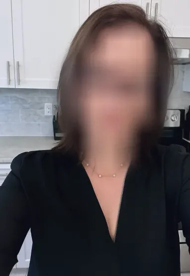 Nathalie, 38