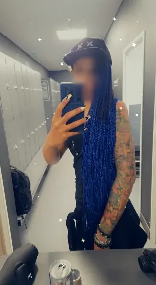 Nikki, 34