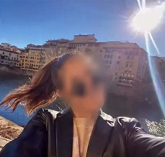 Rania, 27