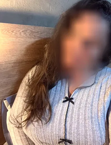 Sabine, 33
