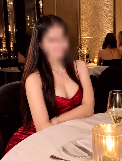 Tess, 30